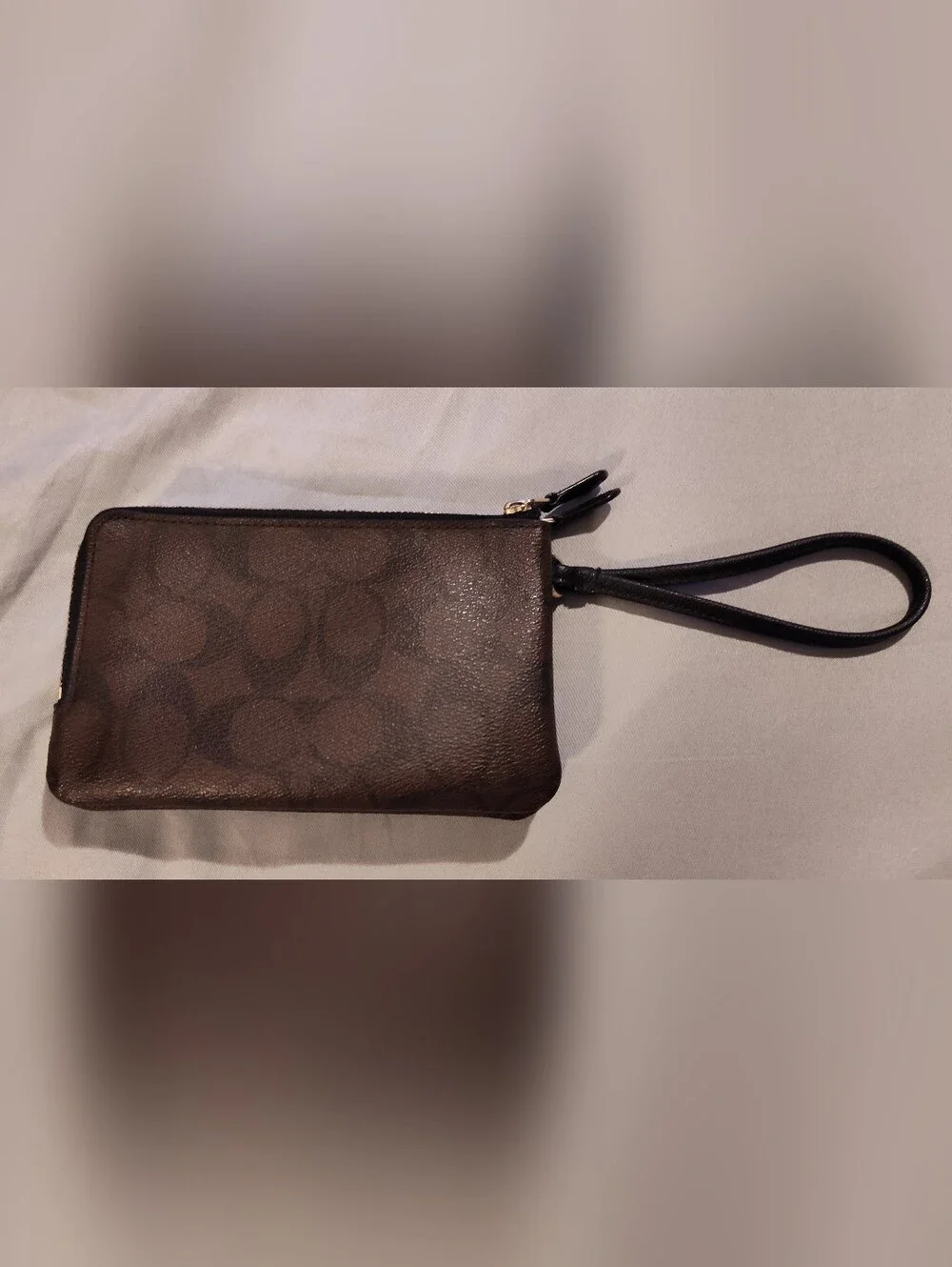 Like-New! COACH Double Zipped Wristlet In Brown Signature Wristlet